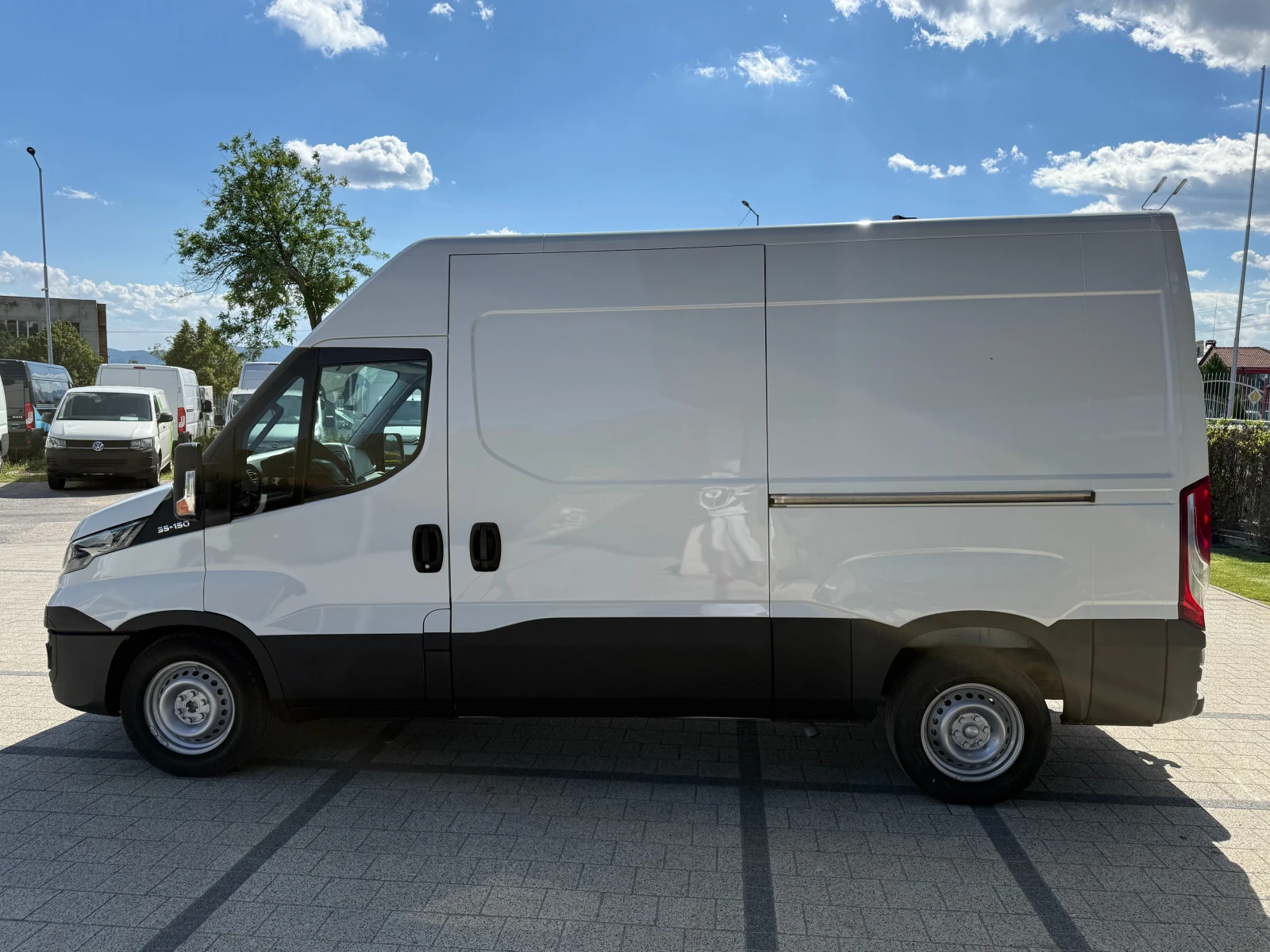 Iveco Daily 35S15 Две странични врати Клима L2H2 Euro 5 , снимка 5 - Бусове и автобуси - 55637450