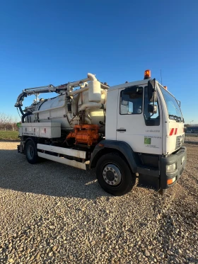 Man 18, снимка 7