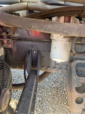 Man 18, снимка 9