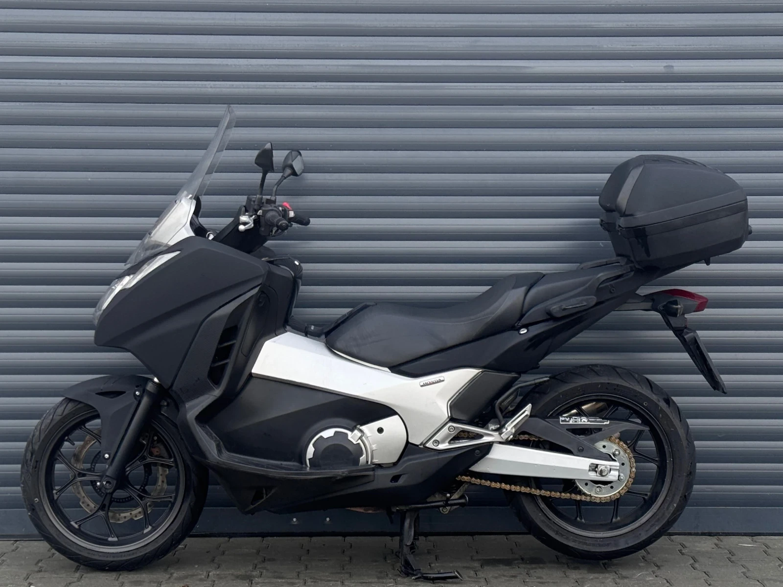 Honda Integra 750i Black Matt + 3 куфара, снимка 1