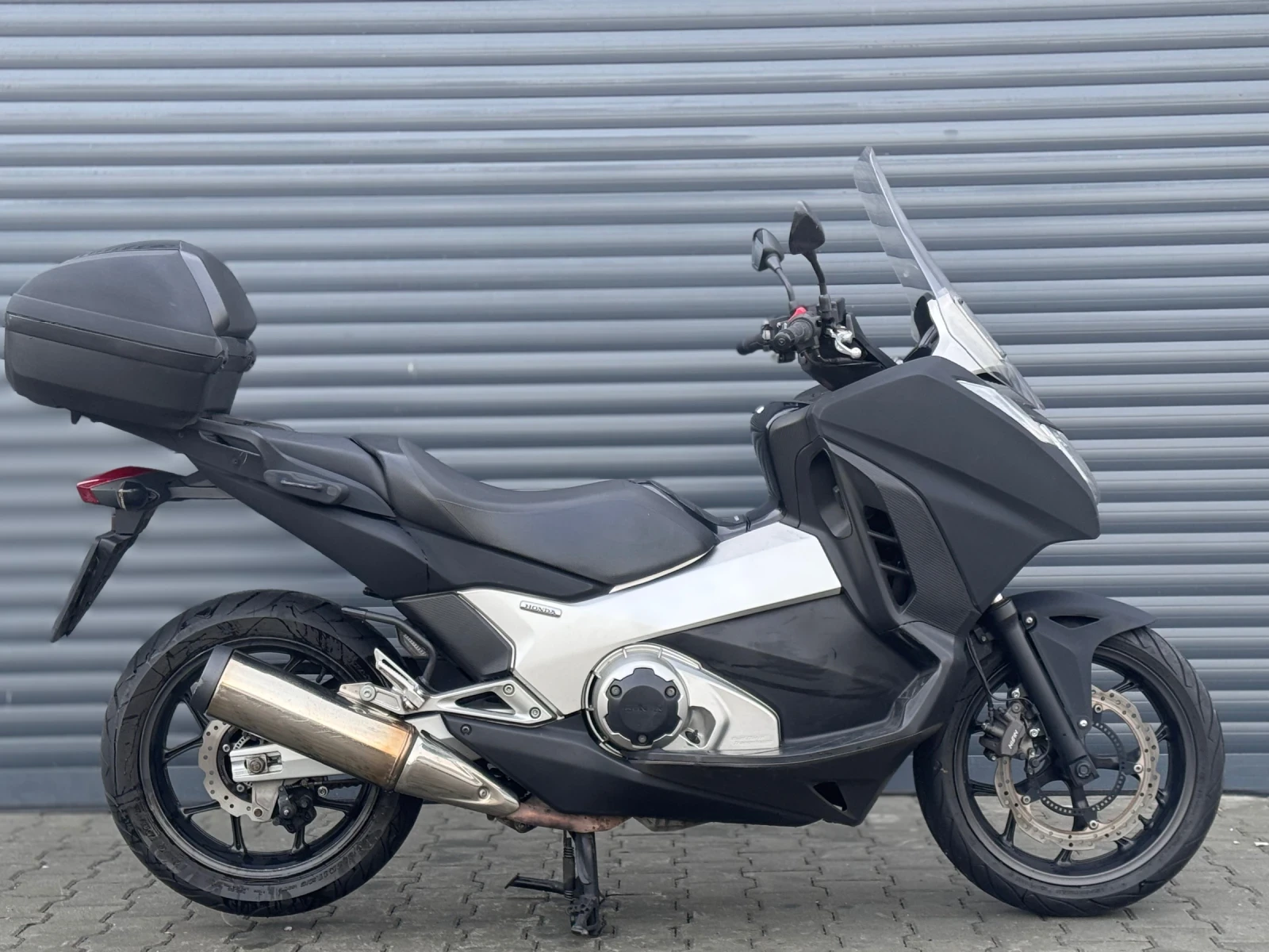 Honda Integra 750i Black Matt + 3 куфара - изображение 5