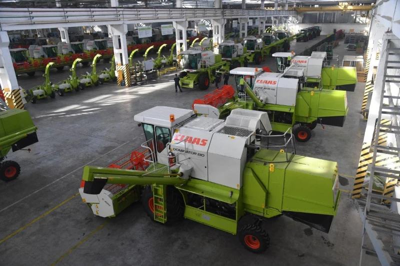 Комбайн Claas, снимка 3 - Селскостопанска техника - 52258694