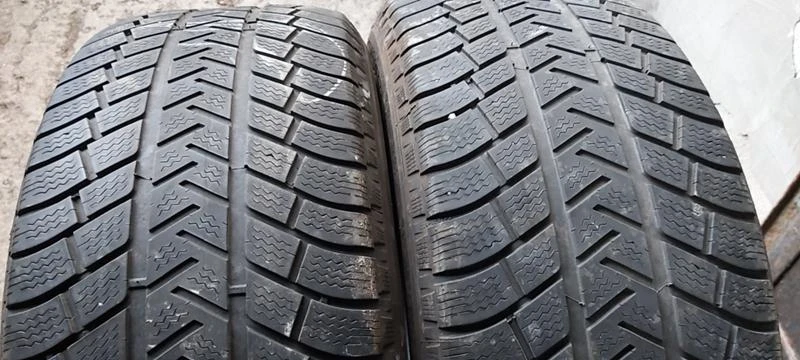 Гуми Зимни 255/55R18, снимка 3 - Гуми и джанти - 30950681