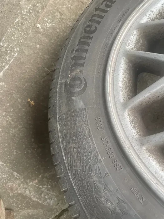 Гуми Летни 195/65R15, снимка 4 - Гуми и джанти - 53959652