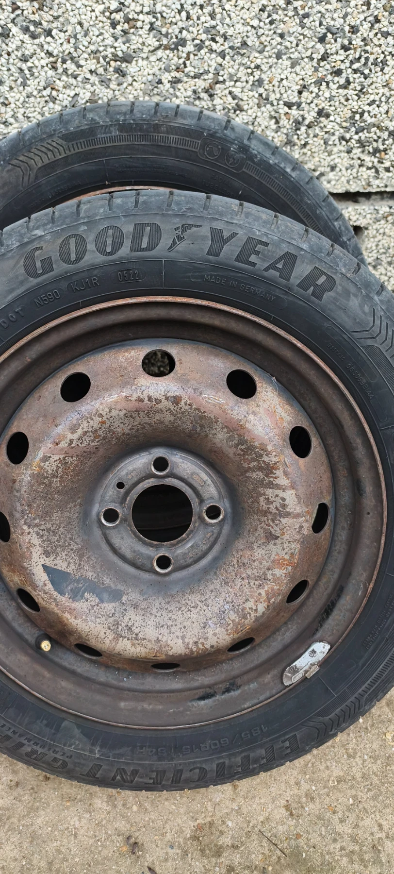 Гуми с джанти Goodyear 185/60R15