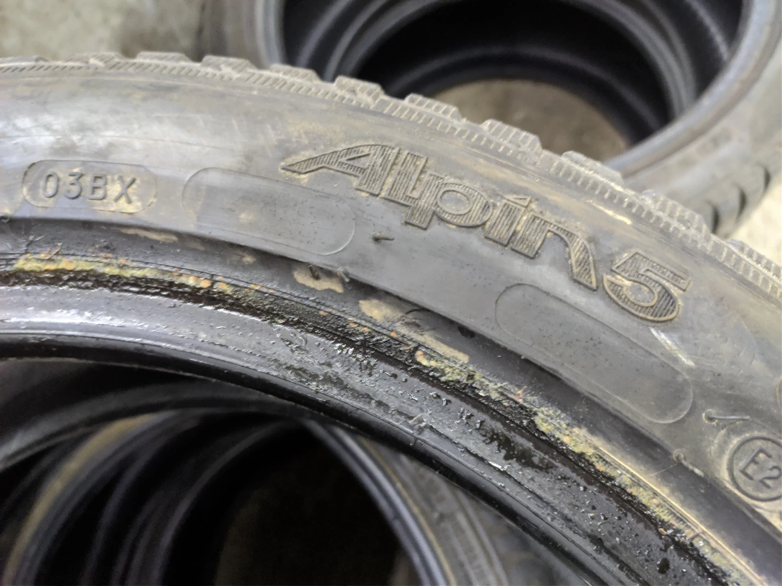 Гуми Зимни 205/50R17, снимка 8 - Гуми и джанти - 54734958