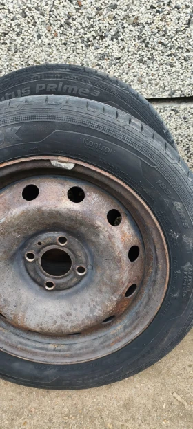 Гуми с джанти Goodyear 185/60R15, снимка 3 - Гуми и джанти - 53662504