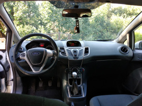 Ford Fiesta, снимка 7 - Автомобили и джипове - 45741554