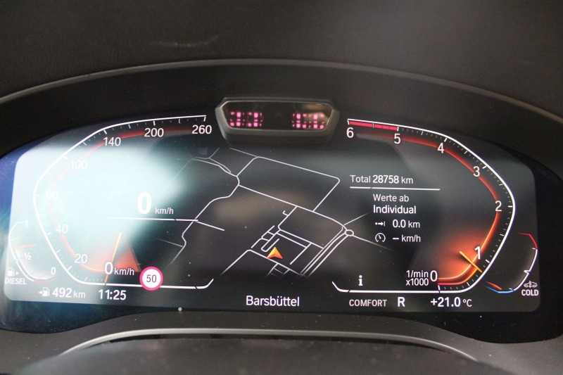 BMW 530 xDrive*LuxuryLine*LED*Virtual*ГАРАНЦИЯ, снимка 11 - Автомобили и джипове - 46275052