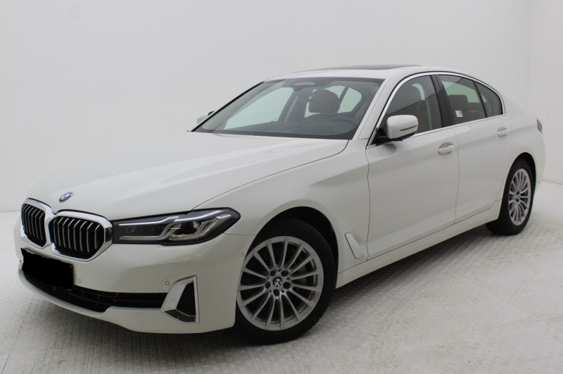 BMW 530 xDrive*LuxuryLine*LED*Virtual*ГАРАНЦИЯ, снимка 2 - Автомобили и джипове - 46275052