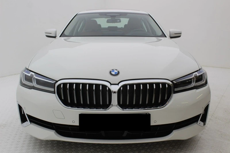 BMW 530 xDrive*LuxuryLine*LED*Virtual*ГАРАНЦИЯ, снимка 1 - Автомобили и джипове - 47216995