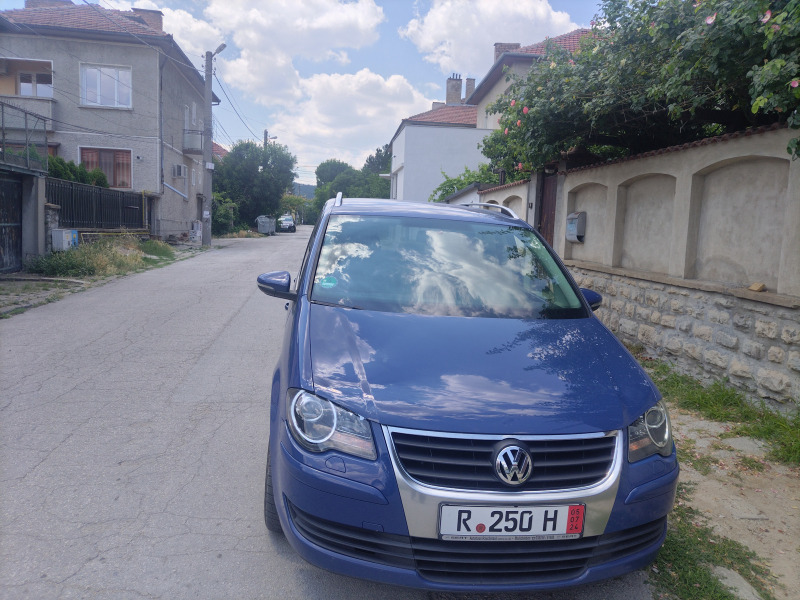 VW Touran, снимка 1 - Автомобили и джипове - 46295815