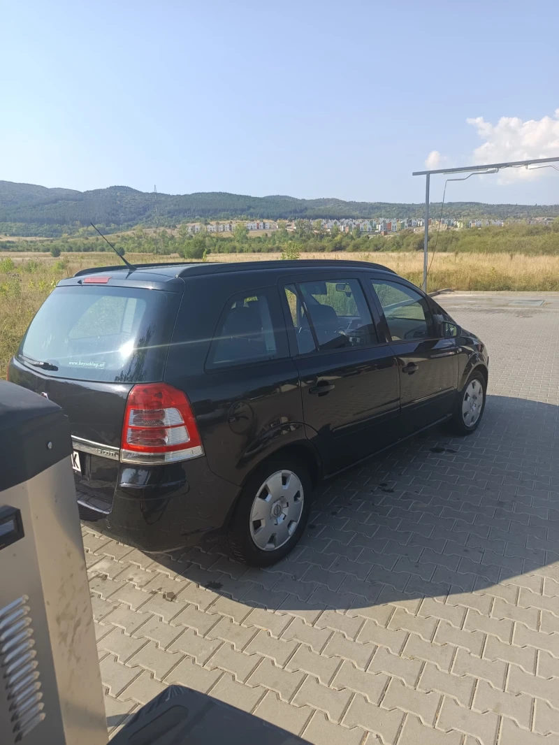 Opel Zafira Лек, снимка 5 - Автомобили и джипове - 47327492