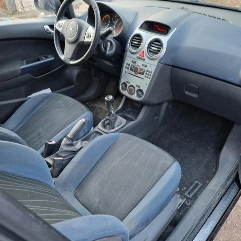 Opel Corsa 1.2 16v- GAZ бензин , снимка 3 - Автомобили и джипове - 48577187