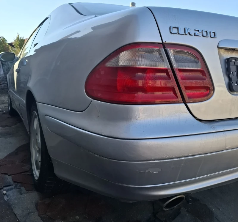 Mercedes-Benz CLK 2.0k 163коня, снимка 4 - Автомобили и джипове - 49440651