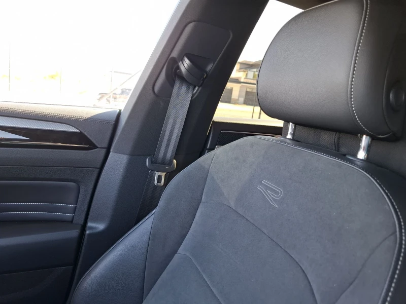 VW Arteon Shooting Brake R-line, снимка 9 - Автомобили и джипове - 52226439