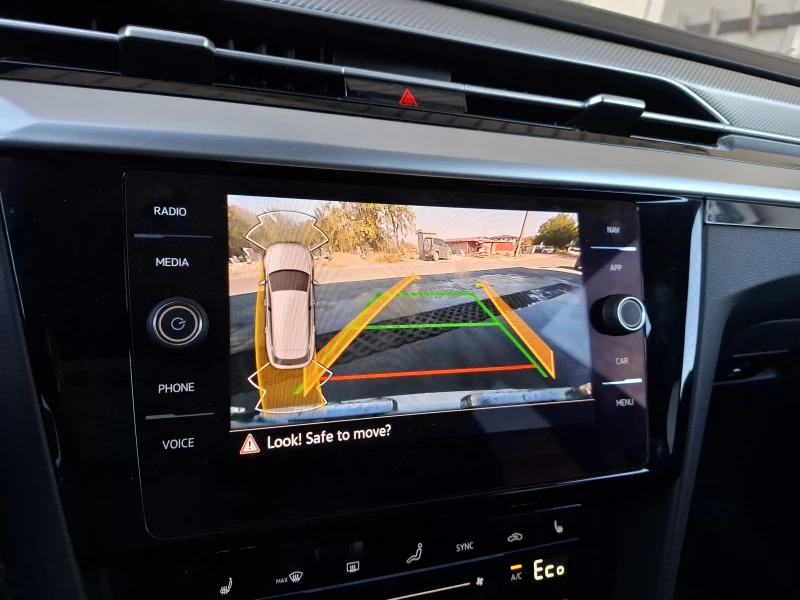 VW Arteon Shooting Brake R-line, снимка 16 - Автомобили и джипове - 52226439