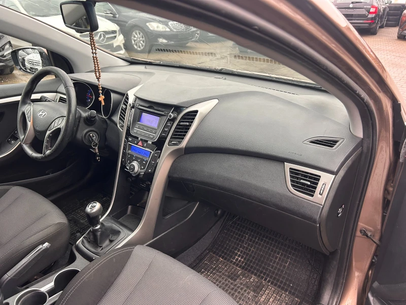 Hyundai I30 1.6CRDI EURO 5, снимка 10 - Автомобили и джипове - 52470291