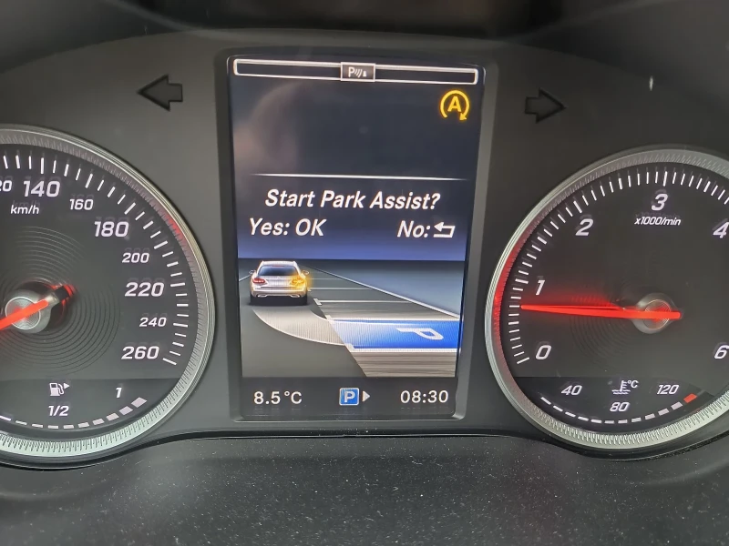 Mercedes-Benz C 220, снимка 11 - Автомобили и джипове - 52504758