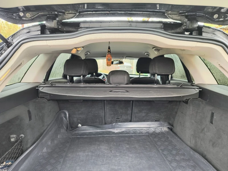 Mercedes-Benz C 220, снимка 9 - Автомобили и джипове - 52504758