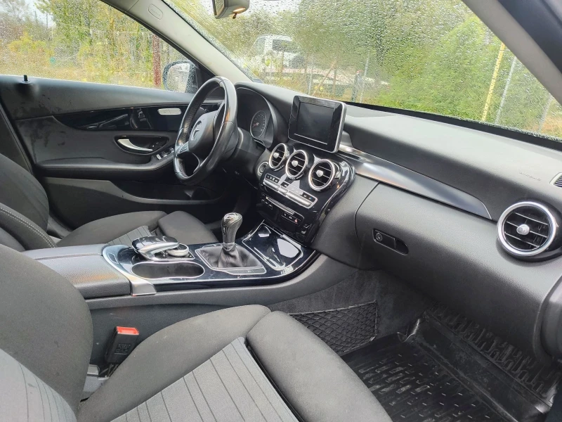 Mercedes-Benz C 220, снимка 10 - Автомобили и джипове - 52504758