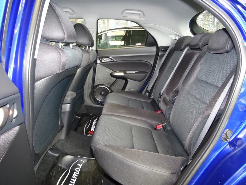 Honda Civic 1.4I SPORT 100, снимка 14 - Автомобили и джипове - 52577224