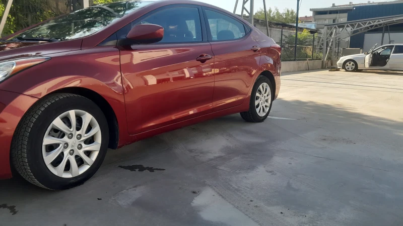 Hyundai Elantra, снимка 3 - Автомобили и джипове - 52584213