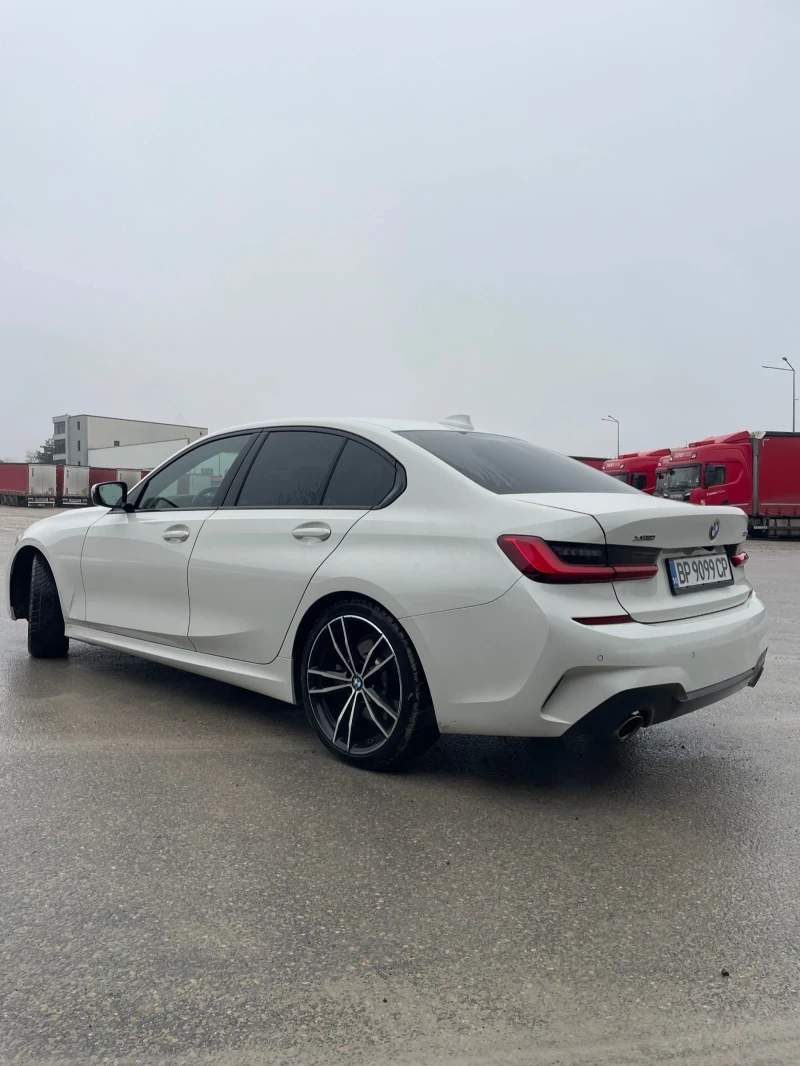 BMW 330 xDrive* M-Pack, снимка 8 - Автомобили и джипове - 53007488