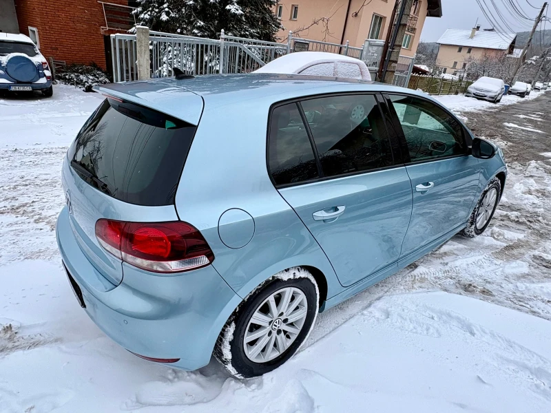 VW Golf 1.6, ОБСЛУЖЕН, ПОДГРЕВ, ПАРКТРОНИК, НАВИ, снимка 6 - Автомобили и джипове - 53064227