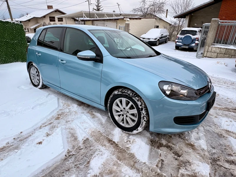 VW Golf 1.6, ОБСЛУЖЕН, ПОДГРЕВ, ПАРКТРОНИК, НАВИ, снимка 9 - Автомобили и джипове - 53064227
