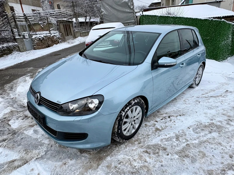 VW Golf 1.6, ОБСЛУЖЕН, ПОДГРЕВ, ПАРКТРОНИК, НАВИ