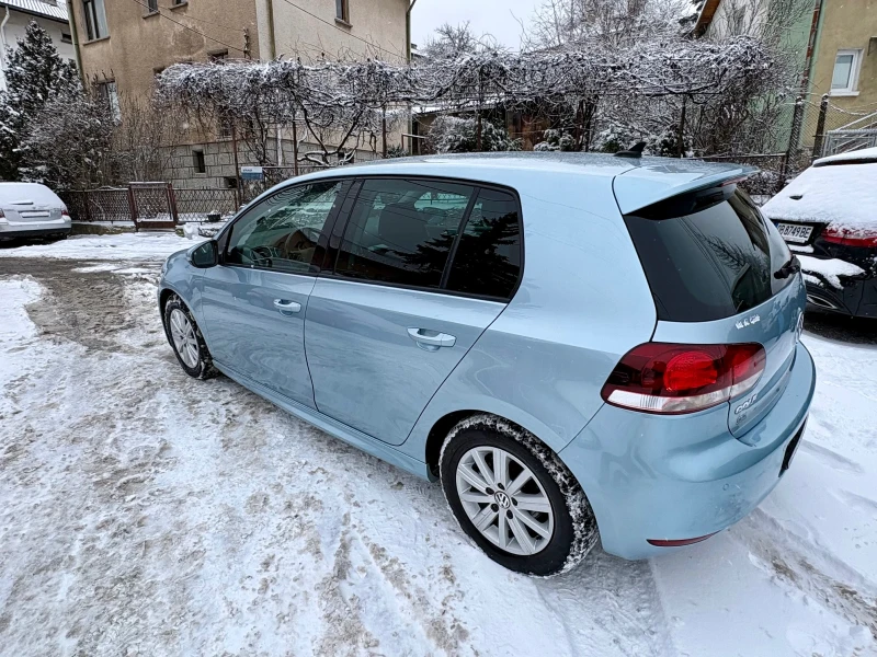VW Golf 1.6, ОБСЛУЖЕН, ПОДГРЕВ, ПАРКТРОНИК, НАВИ, снимка 8 - Автомобили и джипове - 53064227