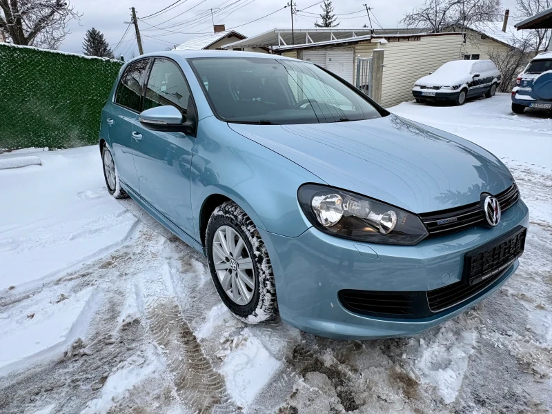 VW Golf 1.6, ОБСЛУЖЕН, ПОДГРЕВ, ПАРКТРОНИК, НАВИ, снимка 4 - Автомобили и джипове - 53064227