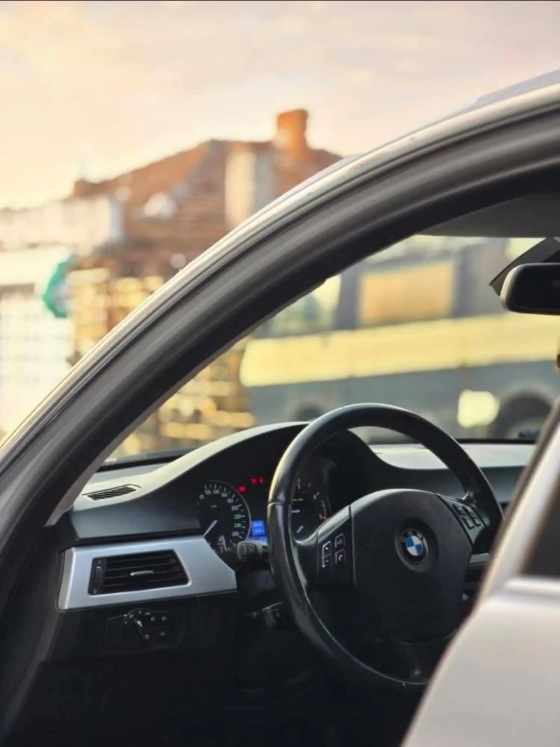 BMW 320 E90, снимка 3 - Автомобили и джипове - 53304881