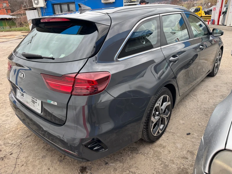Kia Ceed T-GDI GPL Дигитално табло !, снимка 4 - Автомобили и джипове - 53596701