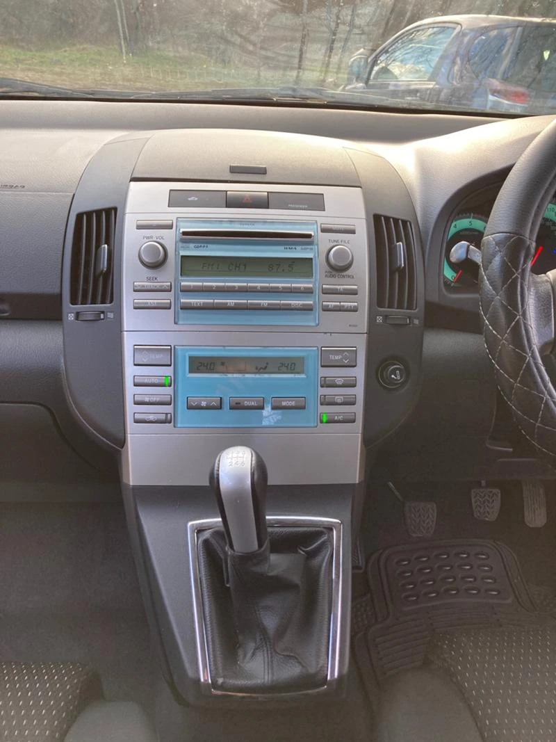 Toyota Corolla verso 2.2D4D 136   | Mobile.bg   15