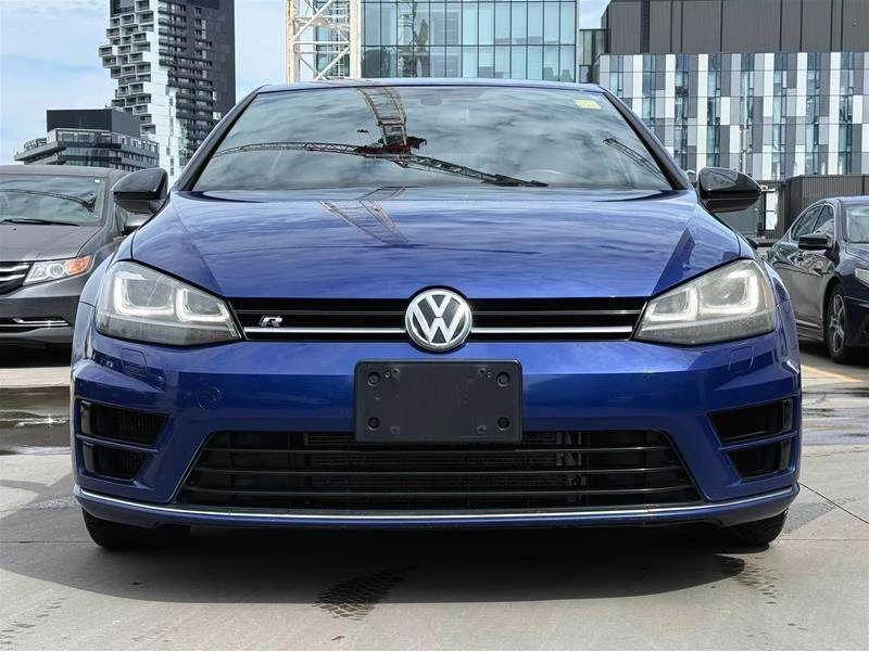 VW Golf РЪЧКА / КОЖА / ЦЕНА ДО БГ, снимка 2 - Автомобили и джипове - 54897289