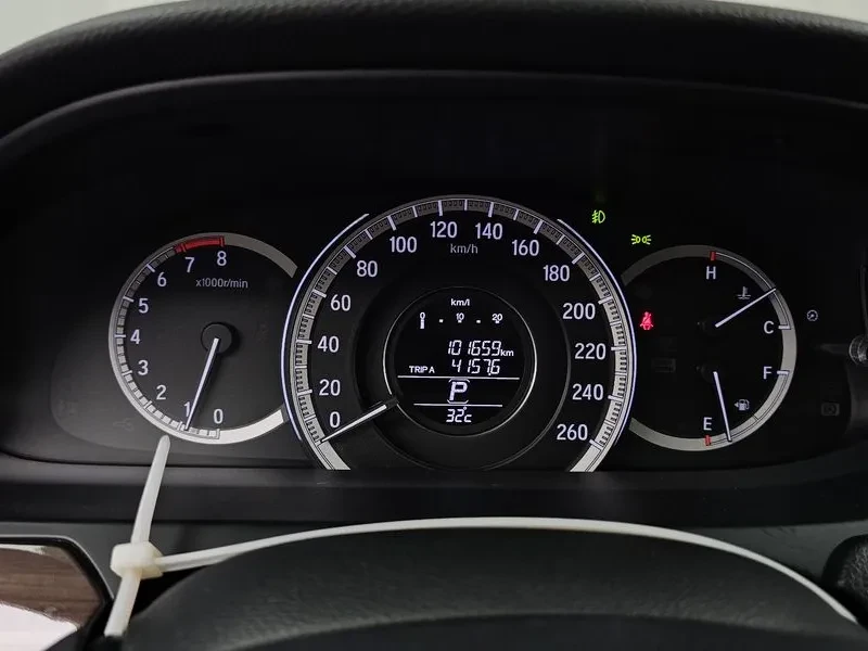 Honda Accord New Accord 2.4 9Th Generation, снимка 8 - Автомобили и джипове - 56118959