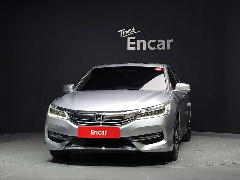 Honda Accord New Accord 2.4 9Th Generation, снимка 3 - Автомобили и джипове - 56118959