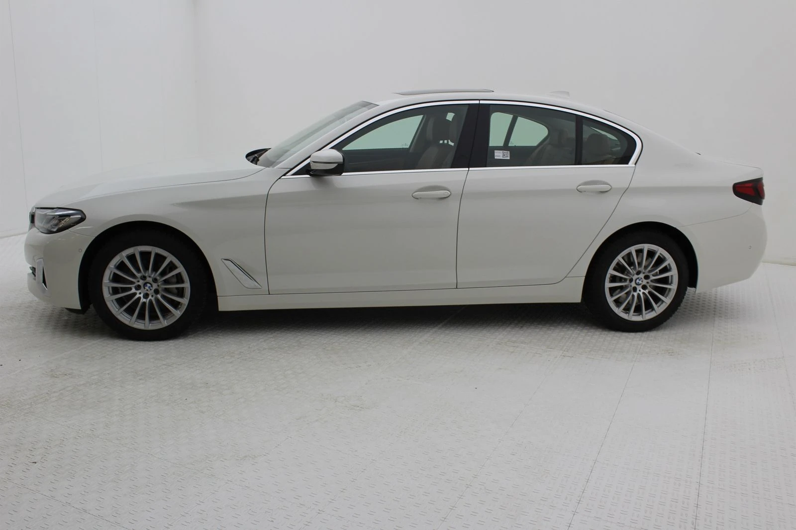 BMW 530 xDrive*LuxuryLine*LED*Virtual*ГАРАНЦИЯ - изображение 3