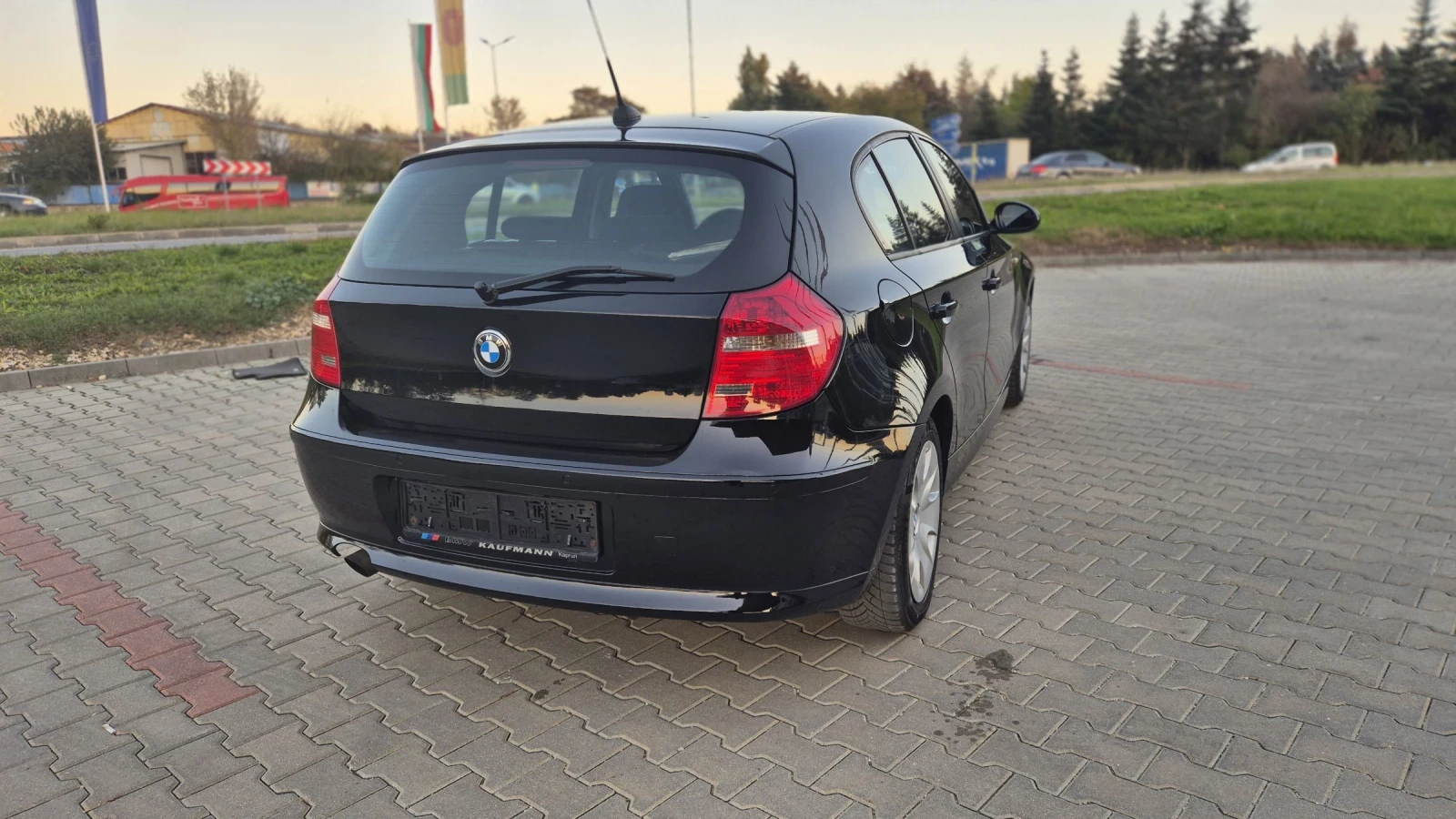 BMW 116 2.0 NAVIGACIA - изображение 8