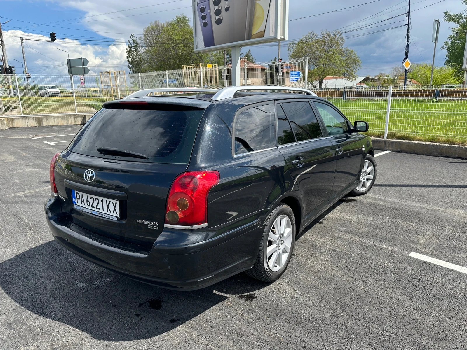 Toyota Avensis D4D - изображение 2