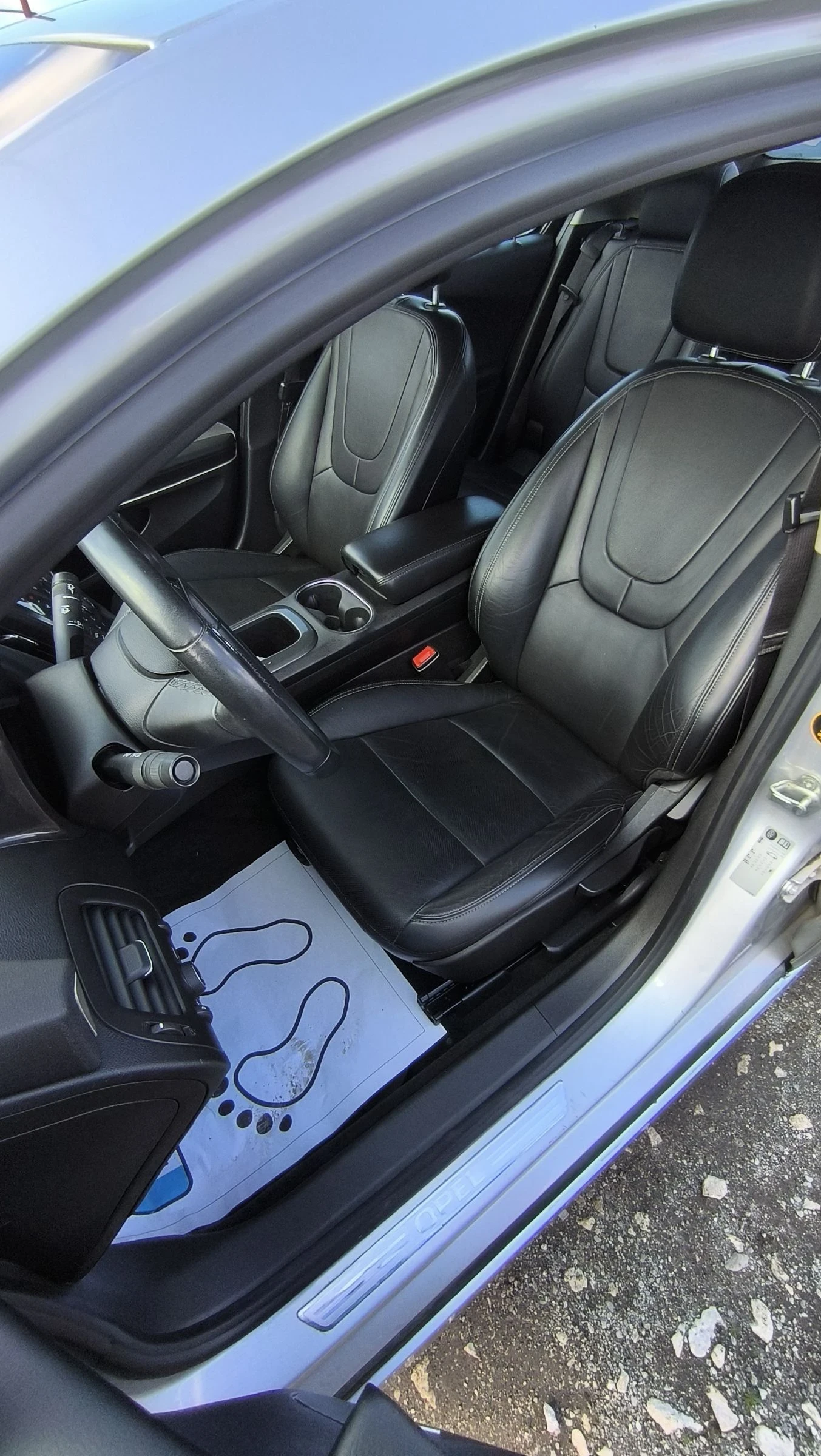 Opel Ampera 1.4i plug-in hibrid | Mobile.bg   14