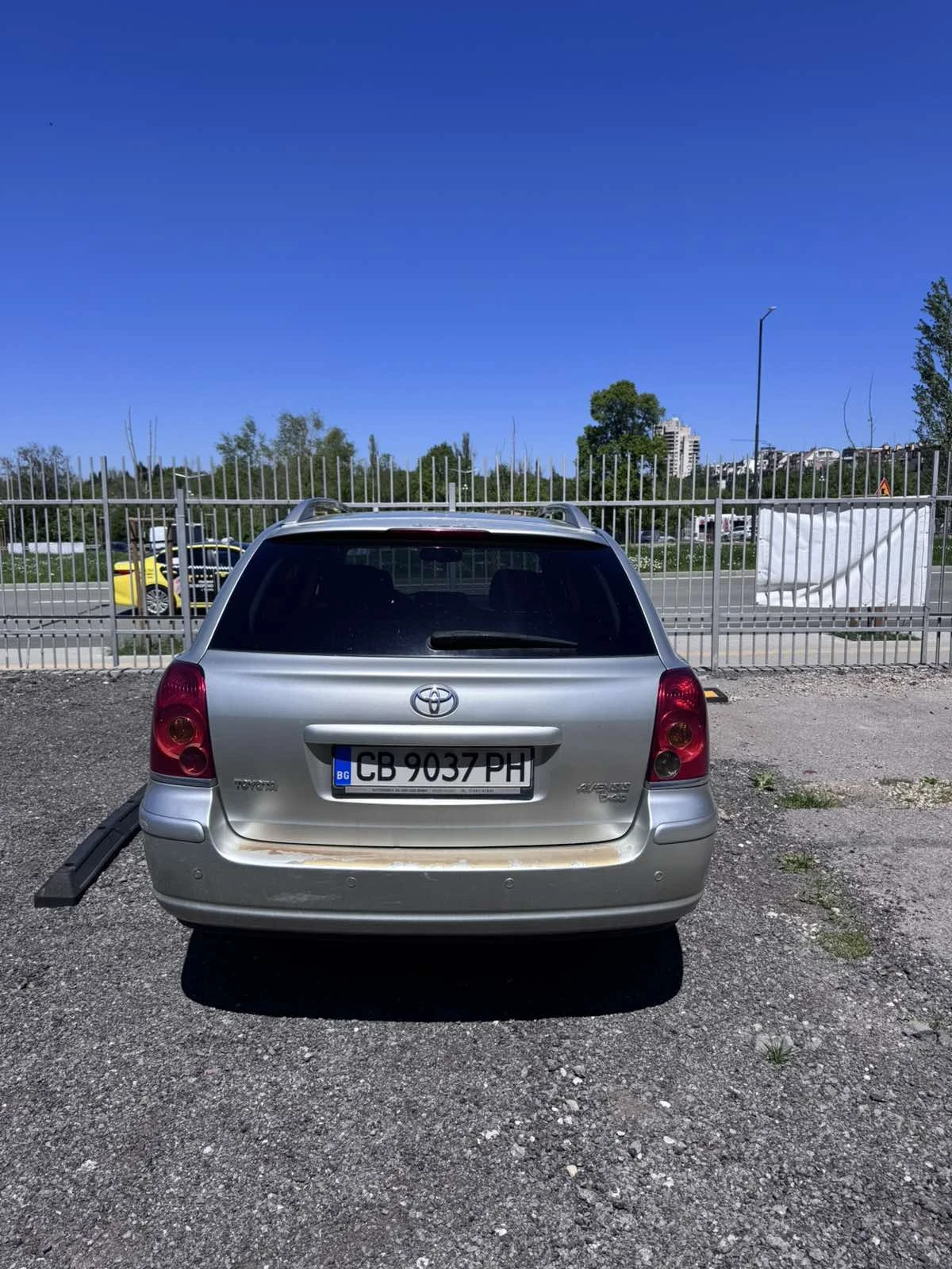 Toyota Avensis  - изображение 2