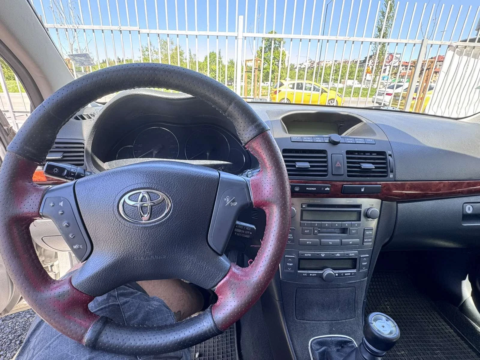 Toyota Avensis  - изображение 8