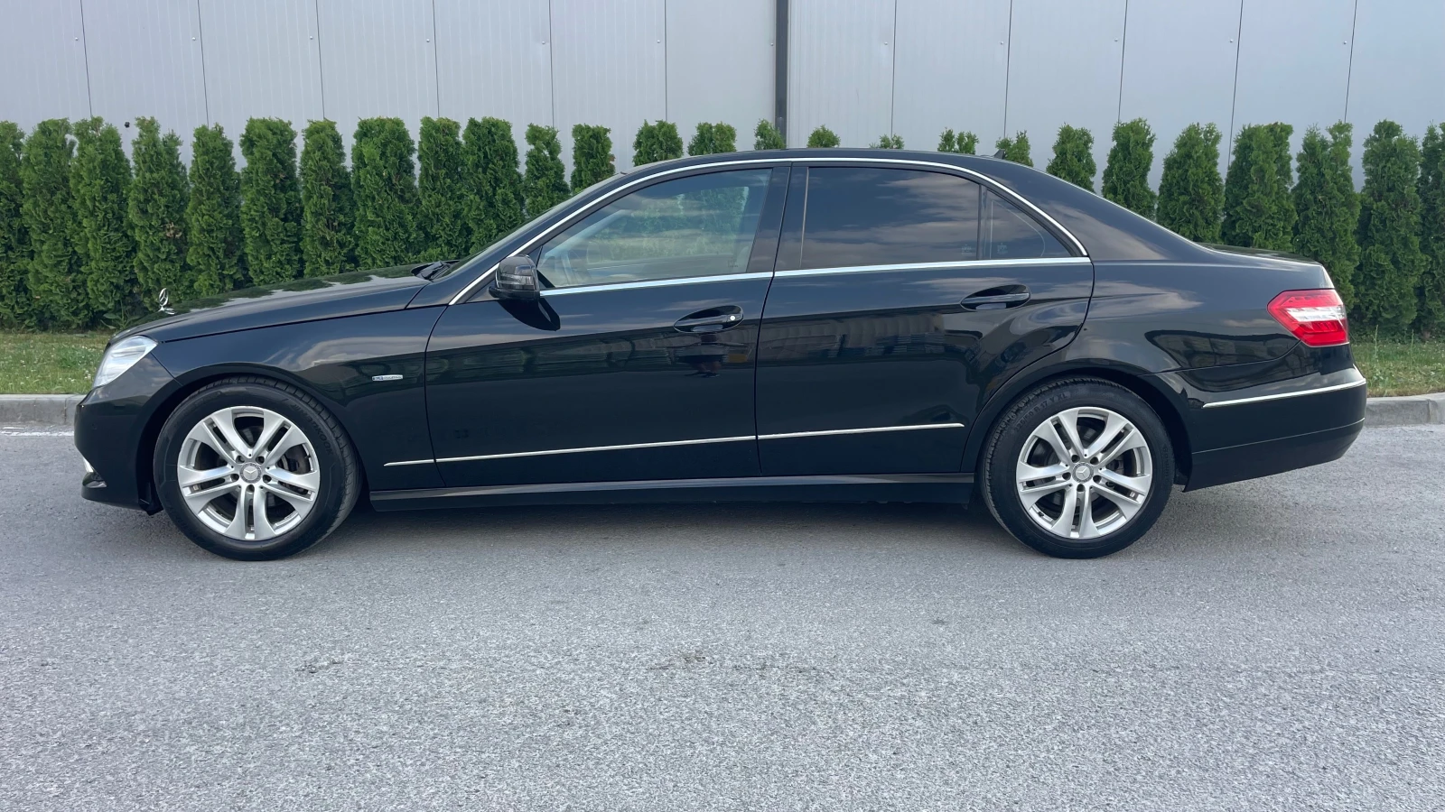Mercedes-Benz E 220 CDI AVANGARDE - изображение 8