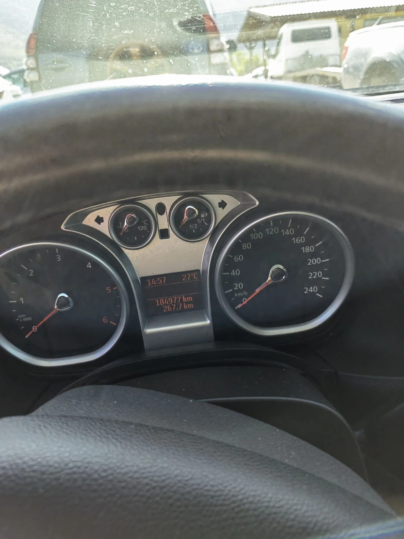 Ford Focus 1.6 hdi 90hp - изображение 9