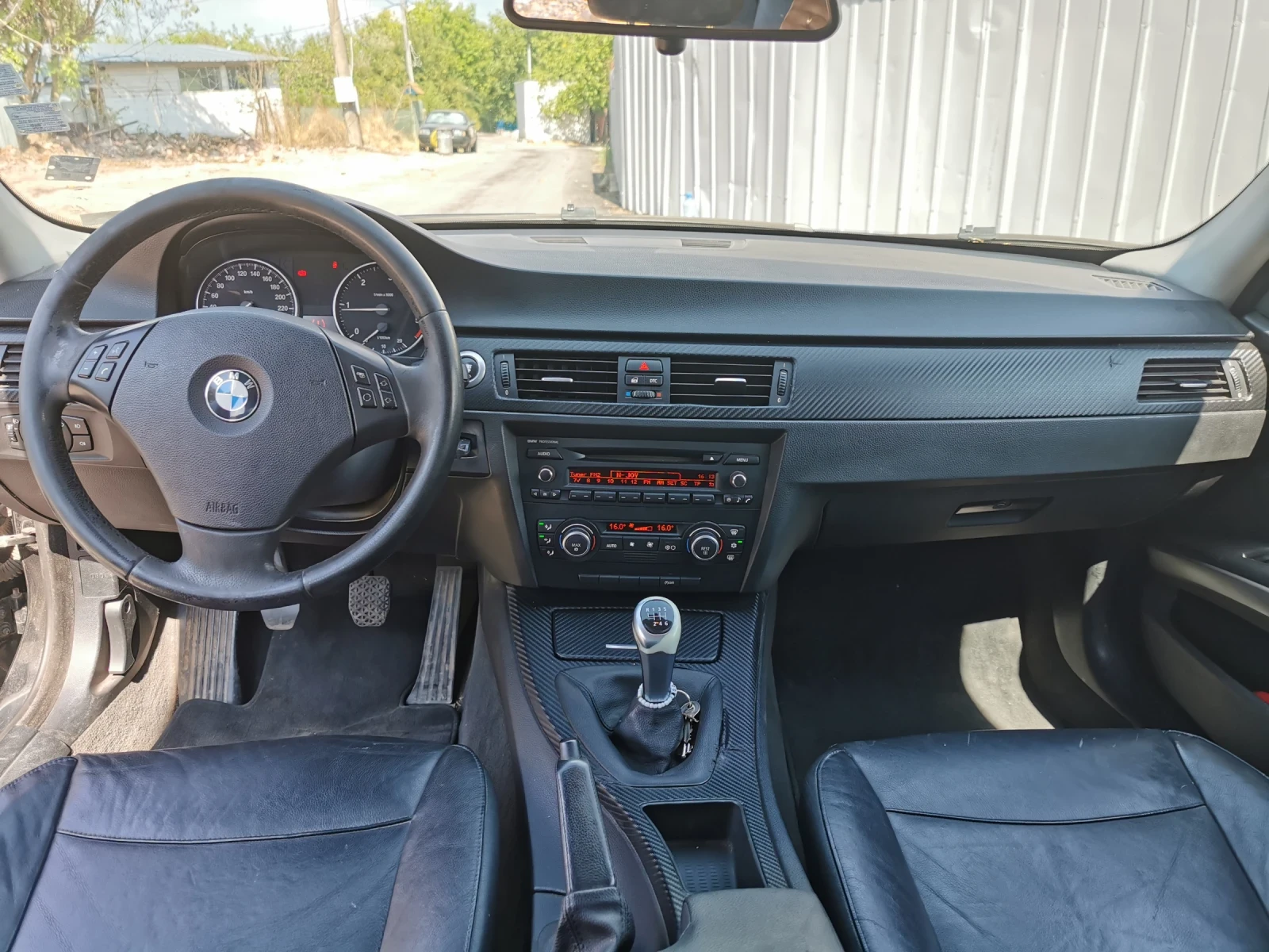 BMW 320  - изображение 9