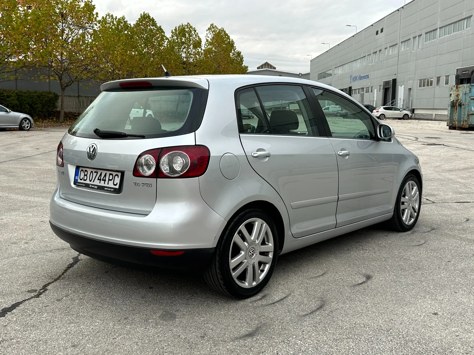 VW Golf Plus 1.6i 116 к.с. - изображение 4