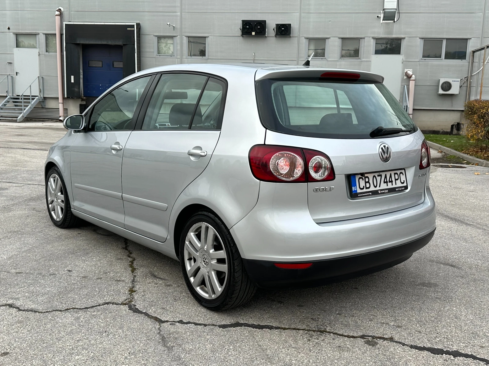 VW Golf Plus 1.6i 116 к.с. - изображение 3